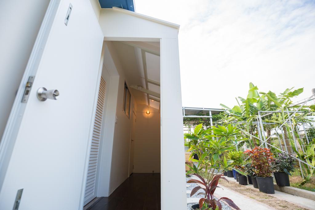 Hacobune Tinyhouse อนนะ ภายนอก รูปภาพ