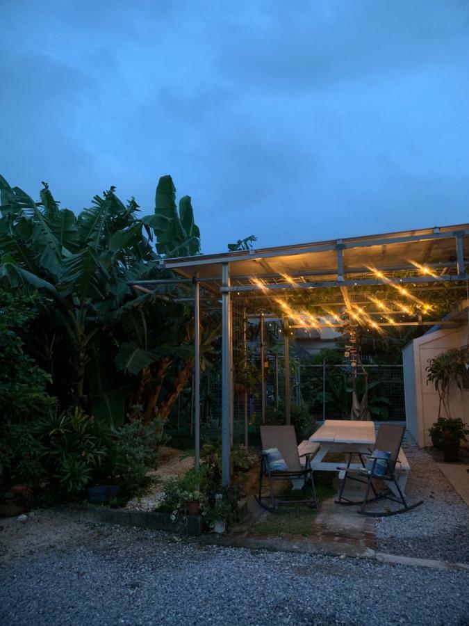 Hacobune Tinyhouse อนนะ ภายนอก รูปภาพ